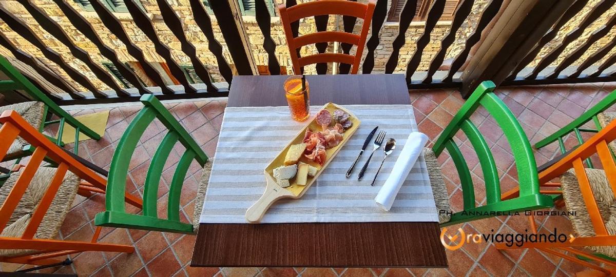 Locanda Del Castello Frontone Ngoại thất bức ảnh